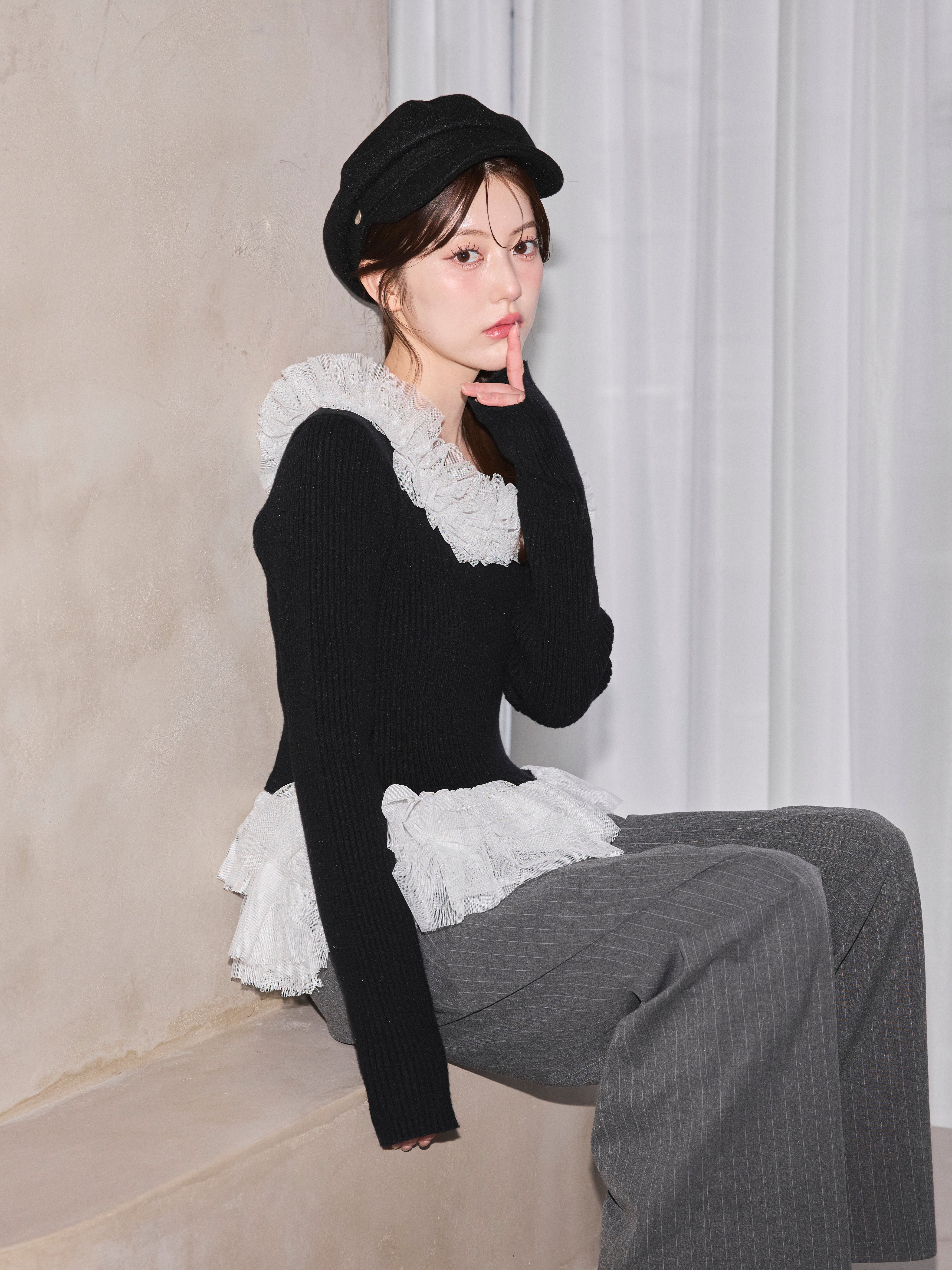 Asymmetry Tulle Knit Top　