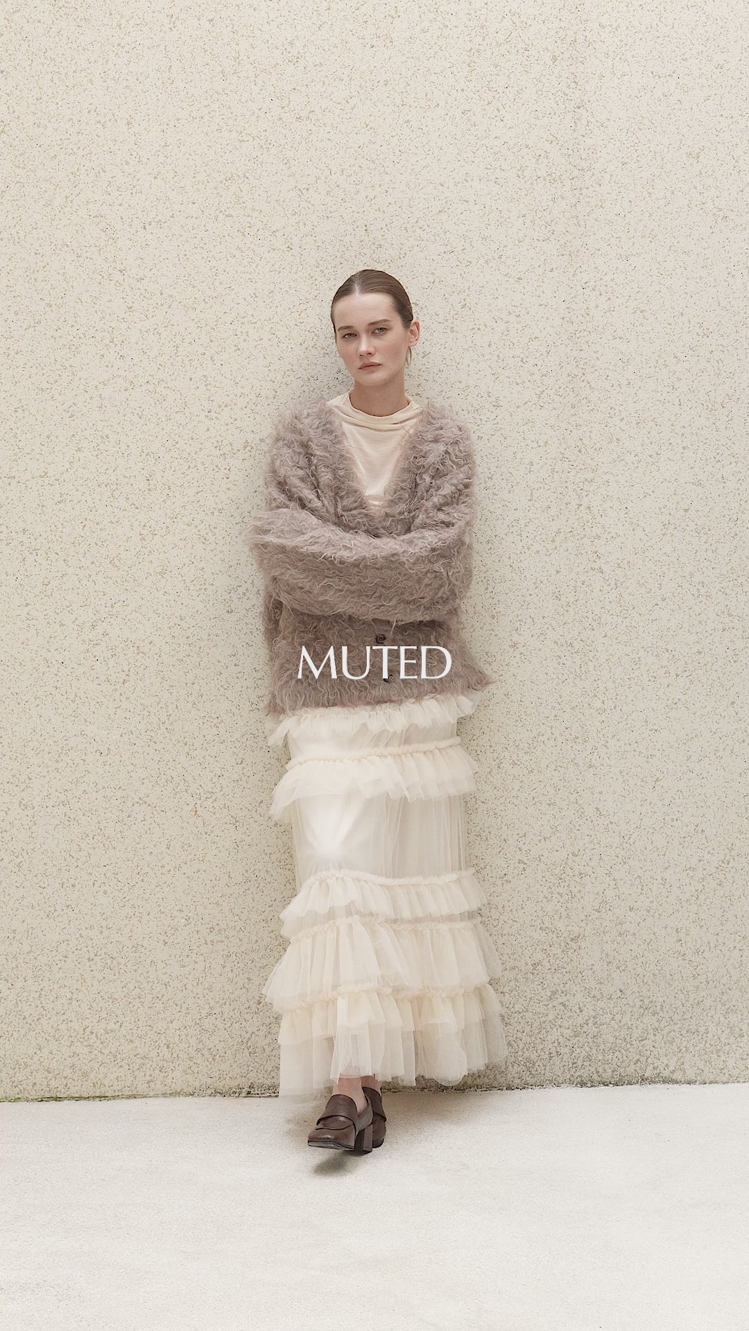 ビデオをロード: Layered Volume Tulle Skirt